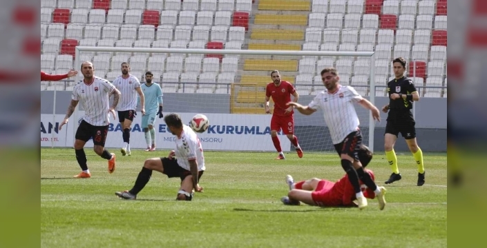 Karaman FK, Erzincanspor karşısında sahadan farklı mağlup ayrıldı!