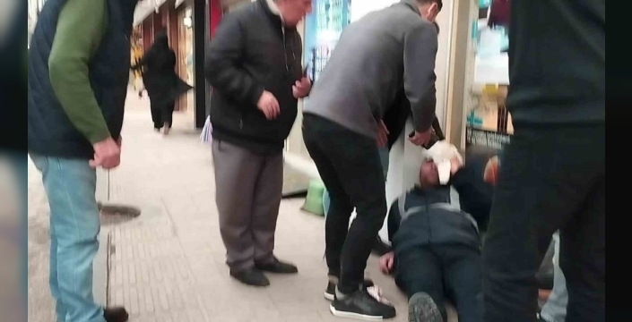 Ordu'da şiddetli rüzgarda kopan tabela belediye işçisinin başına düştü