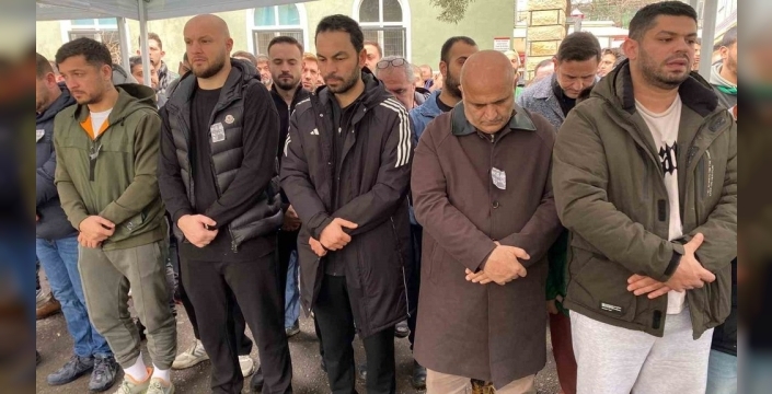 Tribünden düşen taraftarın babasından yürek burkan feryat: 'Ben seni maç için mi büyüttüm oğlum
