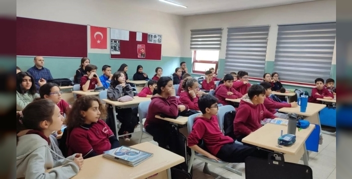 Edremit'te öğrencilere gıda güvenliği eğitimi verildi