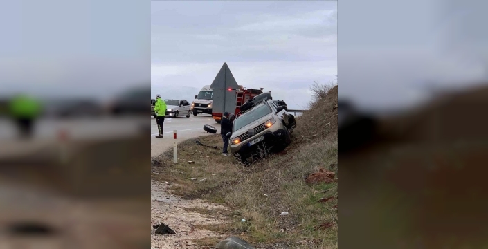 Isparta'da zincirleme kazada 8 kişi yaralandı