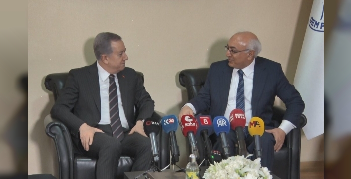MHP ve DEM Parti bayramlaşma programında buluştu