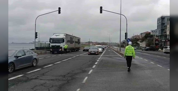 Tekirdağ yolunda bayram dönüşü ağır vasıta kısıtlaması uygulanıyor