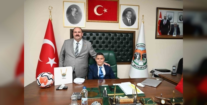 23 Nisan coşkusu: Makam koltuğu bir günlüğüne minik bir başkana emanet!