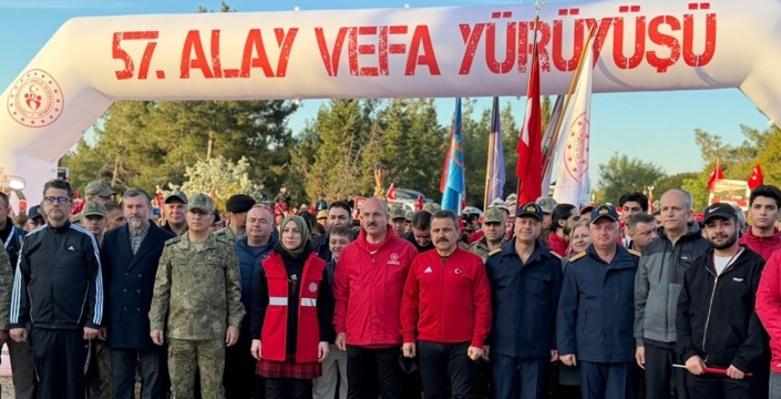 57. Alay şehitleri için binler yürüdü! Çanakkale’de duygu seli