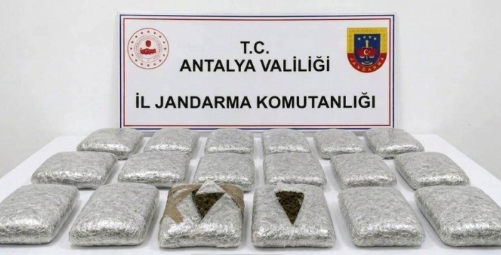 Antalya'da zehir tacirlerine büyük darbe: 30 kilo skunk ele geçirildi