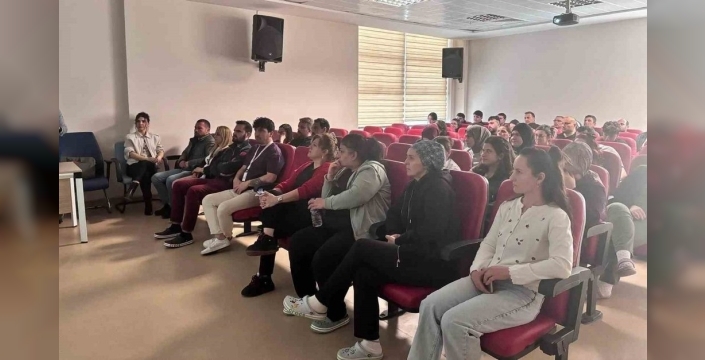 Ayancık'ta sağlık çalışanlarına afet ve yangın eğitimi verildi