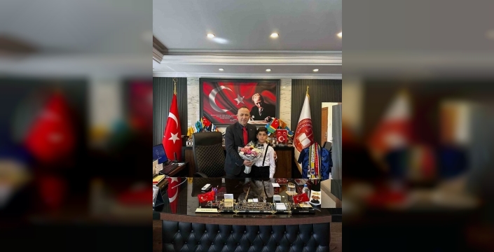 Başsavcı koltuğuna 4. sınıf öğrencisi oturdu: 'Yargılamalar hızlansın, çocuk işçiler takip edilsin!
