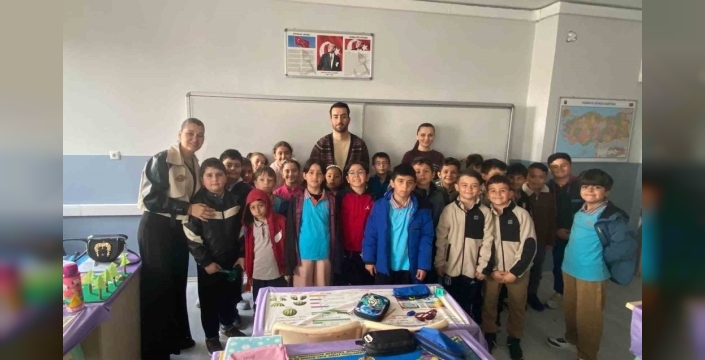 Bilim ve teknoloji rüzgarı Eskişehir'de esti: Minikler geleceğe yelken açtı