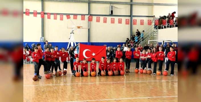 Çankırı'da 23 Nisan coşkusu çocuklarla taçlandı