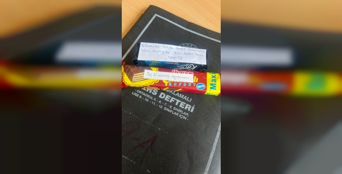 Diyarbakır'dan Türkiye'yi duygulandıran jest: 'Elimizde silah değil çikolata var