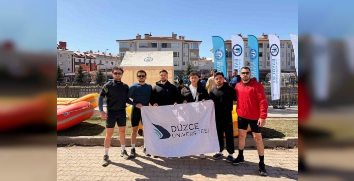 Düzce Üniversitesi rafting takımı Türkiye şampiyonu oldu
