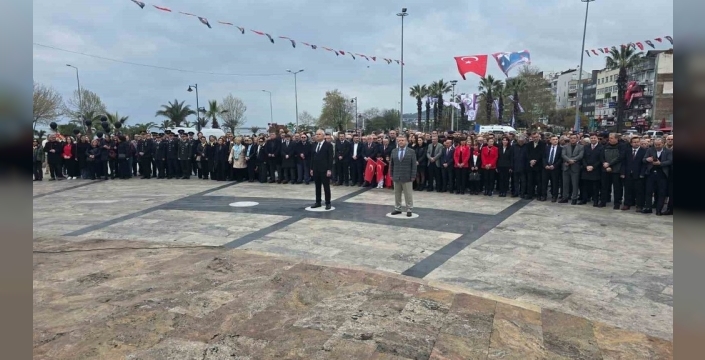 Ereğli'de 23 Nisan Coşkusu: İki Farklı Törenle Taçlandı