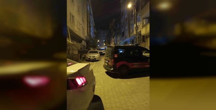 Eski sevgili dehşeti: Esenyurt'ta ev basıp etrafa kurşun yağdırdı, mahalleli korku dolu anlar yaşadı