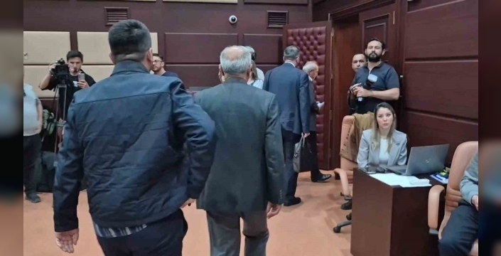 Eskişehir ESKİ'de skandal iddialar meclisi karıştırdı: AK Parti salonu terk etti!