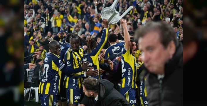 Fenerbahçe'den nefes kesen zafer! Galatasaray ile puan farkı ERİDİ