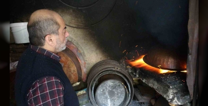 Gaziantep'te dövme bakır kazanlar, geleneksel ustalıkla hazırlanıyor