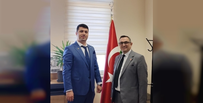 Gemlik'te muhtarlık yarışı kızıştı: 3 aday, 13 bin seçmen listeleri kontrol ediyor