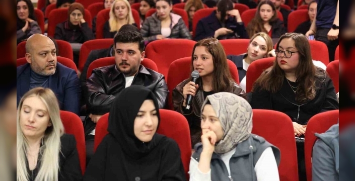 GİBTÜ’de Türkiye’nin 21. yüzyıl hedefleri ve Ortadoğu’da barış tartışıldı