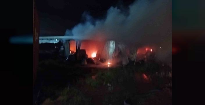 Hatay'da yürek burkan konteyner yangını: Bir can söndürülemedi