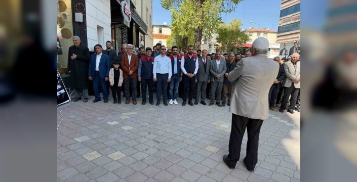 Iğdır'da gıyabi cenaze namazı: Eğitim kurumlarına yönelik saldırılara tepkiler büyüyor