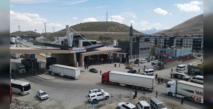 İran’a ikinci etap tıbbi malzeme yardımı yola çıktı