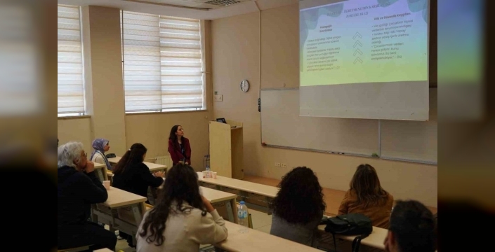 Kadın matematikçiler Bartın'da bilgi ve deneyimlerini paylaştı