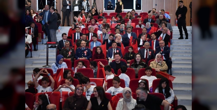Kayseri'de 23 Nisan coşkusu doruğa ulaştı