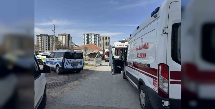 Kayseri'de korkunç kaza! Servis araçları çarpıştı, yaralılar var