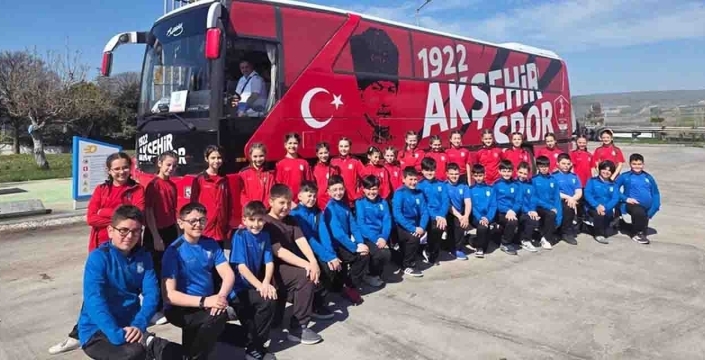 Konya’nın halk oyunları şampiyonuna Ankara’dan ulusal davet