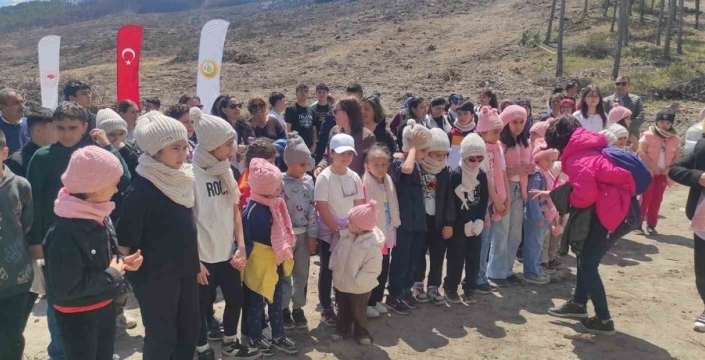 Küçük eller bin fidanla geleceğe nefes oldu
