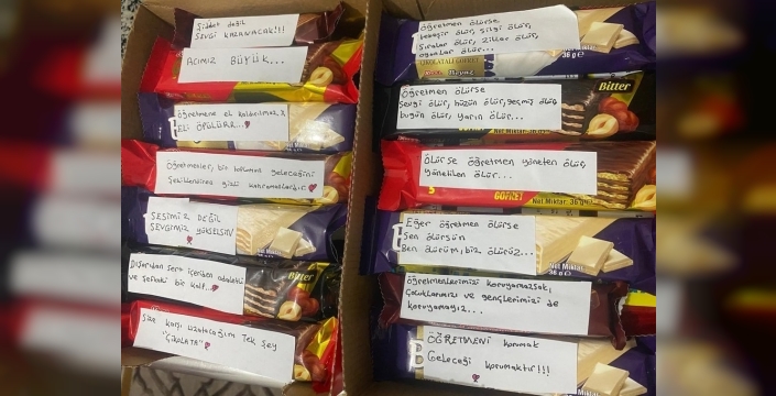 Küçük yürekten öğretmenlere duygu dolu jest: