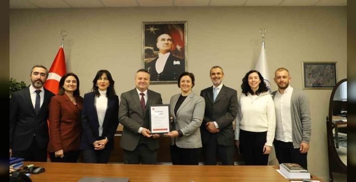 Küresel iş birliği ile mezunlara uluslararası kariyer fırsatları sunuluyor