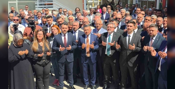 MHP Kütahya'da bayrak değişimi: Türker görevi devraldı, birlik ve gelecek vurgusu