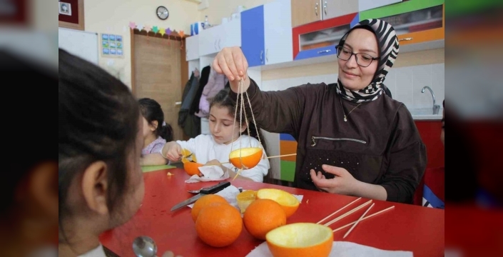 Minik öğrencilerden kuşlar için doğa dostu projeye destek