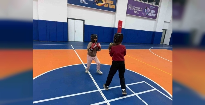 Muş'ta gençlerden boksa büyük ilgi