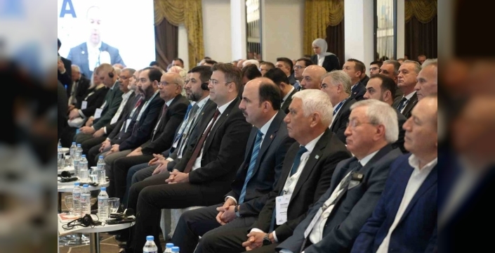 Niğde'de akıllı şehirler için yenilikçi vizyonlar masaya yatırıldı