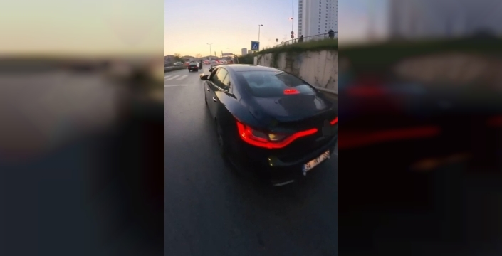 Pendik'te yaya geçidinde şok kaza: Motorcuya çarpan sürücüye ağır ceza