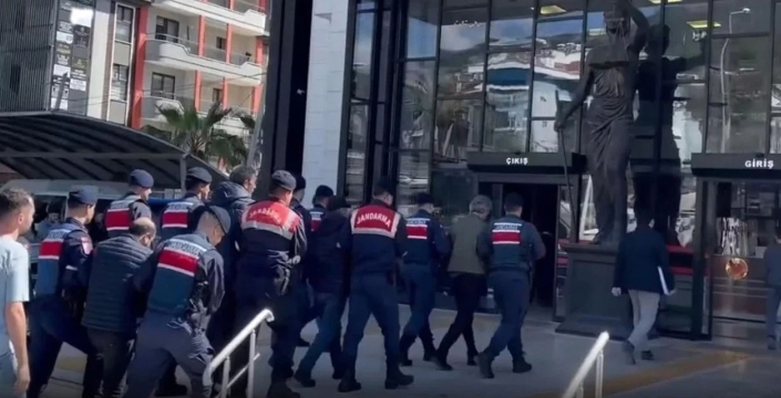 Reçeteli uyuşturucu ağı çökertildi: 425 bin hap ele geçirildi