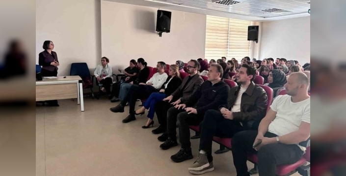 Sağlık çalışanlarına 'hukuki sorumluluk' merceği altında eğitim