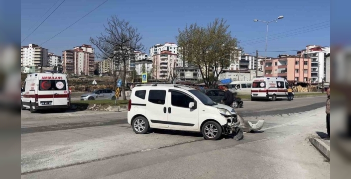 Samsun'da korkunç kaza: Kavşakta çarpışan araçlardaki 3 çocuk yaralandı