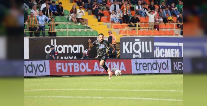 Samsunspor Alanya deplasmanında ilk yarıda farka gitti!