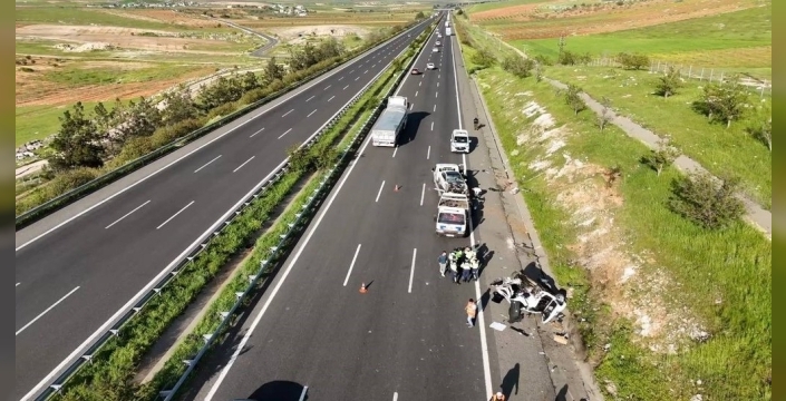 Şanlıurfa'da feci kaza: 3 ölü, 5 yaralı