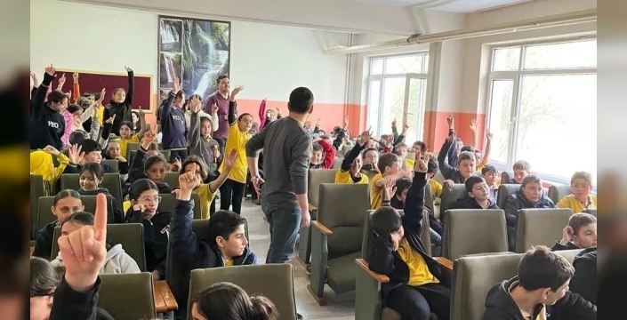 Sinop'ta çocuklar, eğlenceli etkinliklerle sağlıklı yaşamı öğreniyor