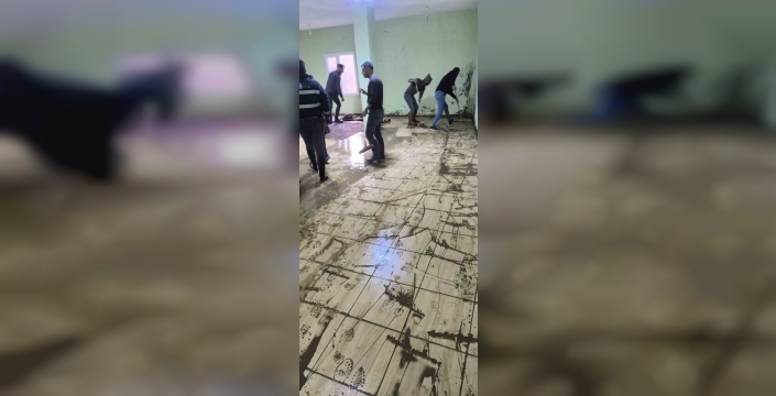 Şırnak'ta sağanak yağış camiyi sular altında bıraktı