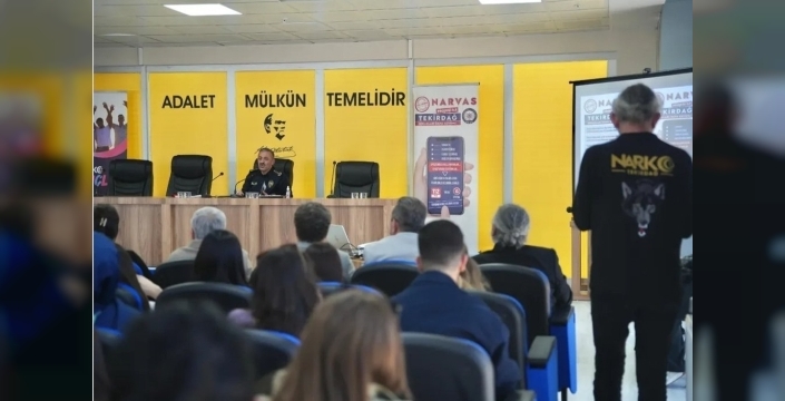 Tekirdağ'da üniversite öğrencilerine narko gençlik bilgilendirmesi yapıldı