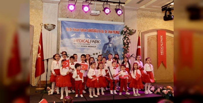 Trabzon'da minik yüreklerden duygusal 23 Nisan kutlaması