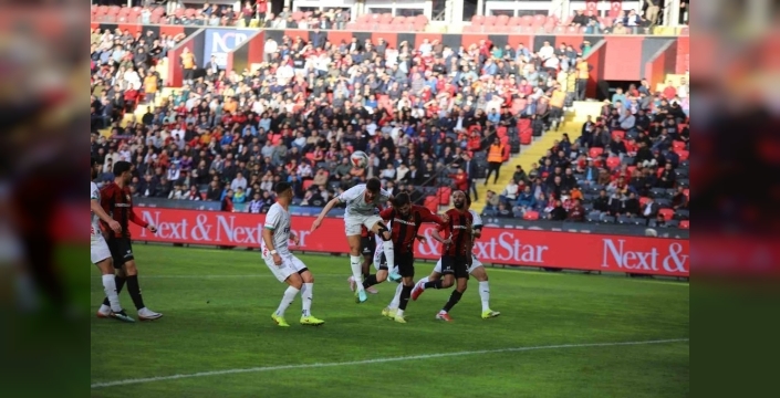 Trendyol Süper Lig'de Alanyaspor, Gaziantep FK'yı 1-0 önde kapattı
