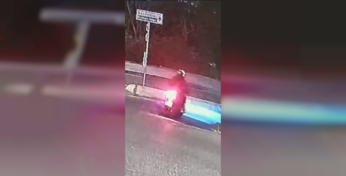 üniversiteli genç kızlara dehşeti yaşatan motosikletli tacizci yakalandı; 'şeytana uydum' savunması!