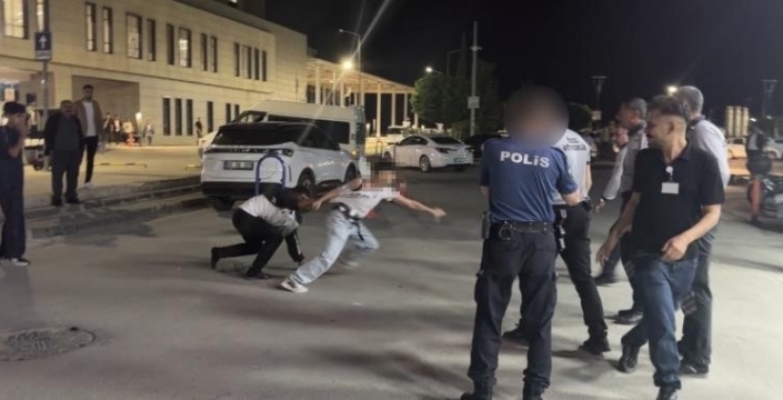 Adıyaman hastanesinde kan donduran saldırı: 3 yaralı!